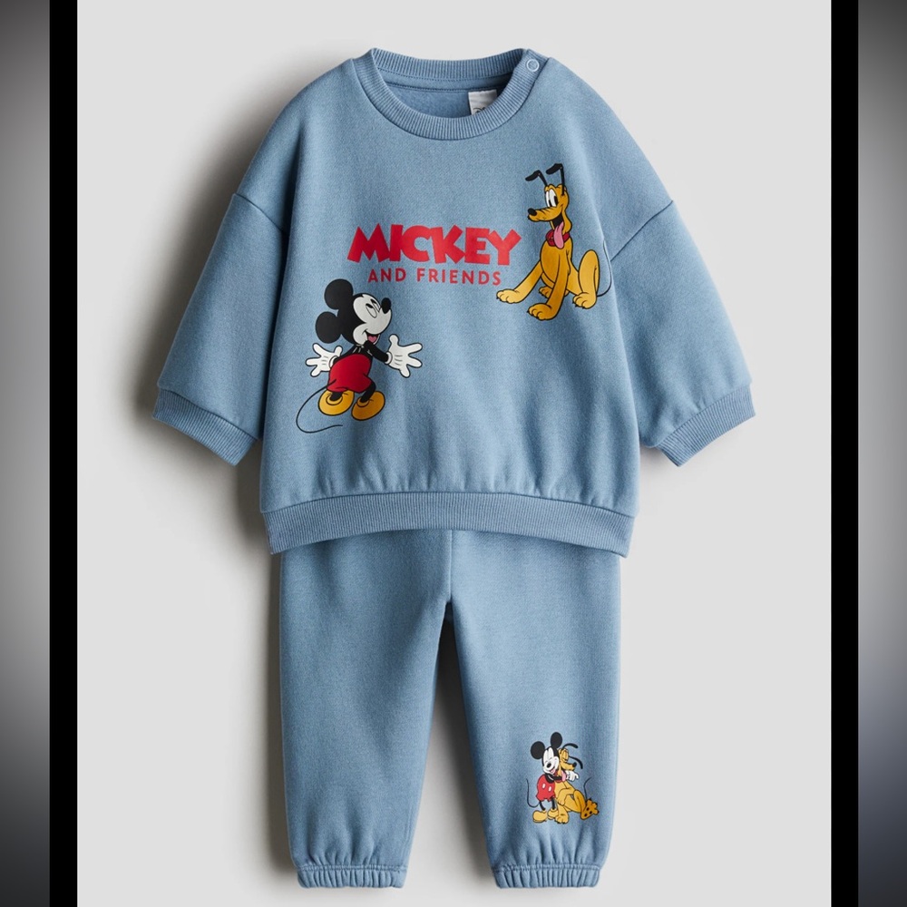 EUC H&M Mickey&Friends Sweatshirt and Sweatpants Set for 12-18M - Picture 1 of 6